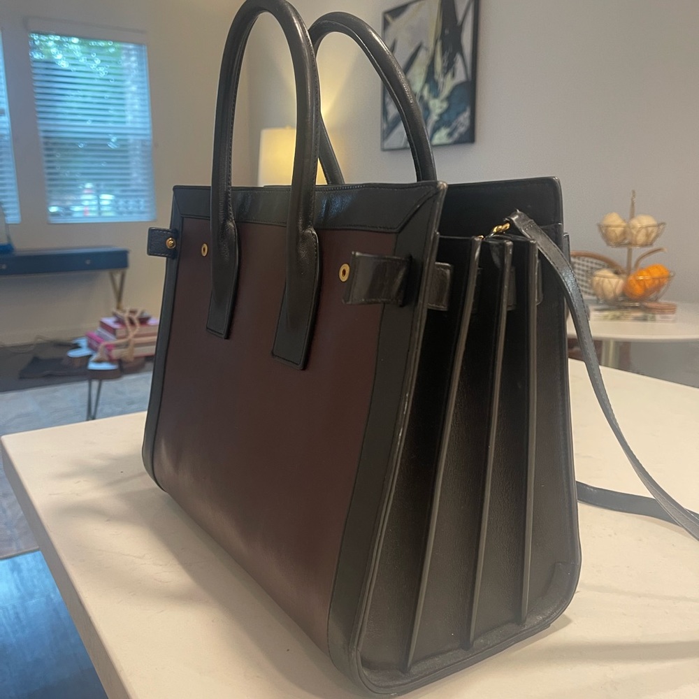 Saint Laurent Classic Sac Du Jour Small Burgundy and Black in smooth leather - Picture 2 of 14